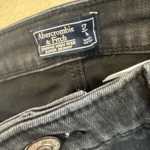 Abercrombie & Fitch Simone High Rise Jeans in Dark Blue